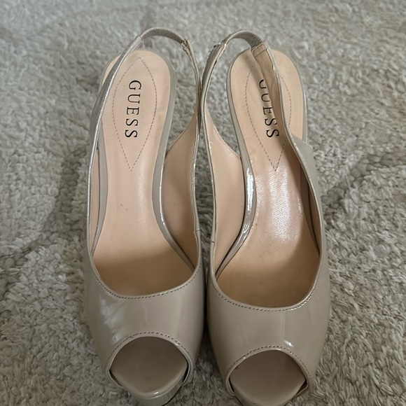 Guess platform slingback patent leather heels. Amazing condition super comfy - Picture 1 of 5
